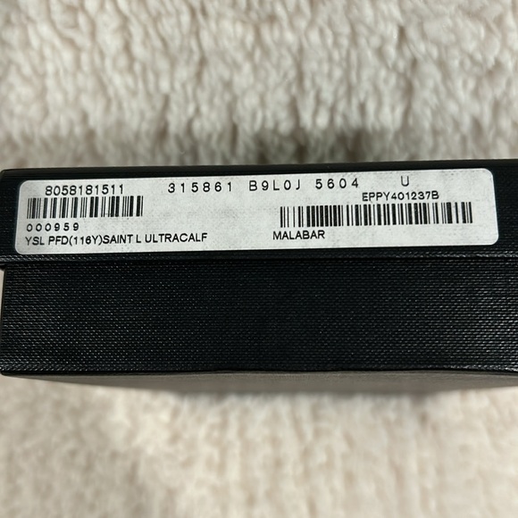 YSL Continental Leather Wallet in Pink - Picture 11 of 11